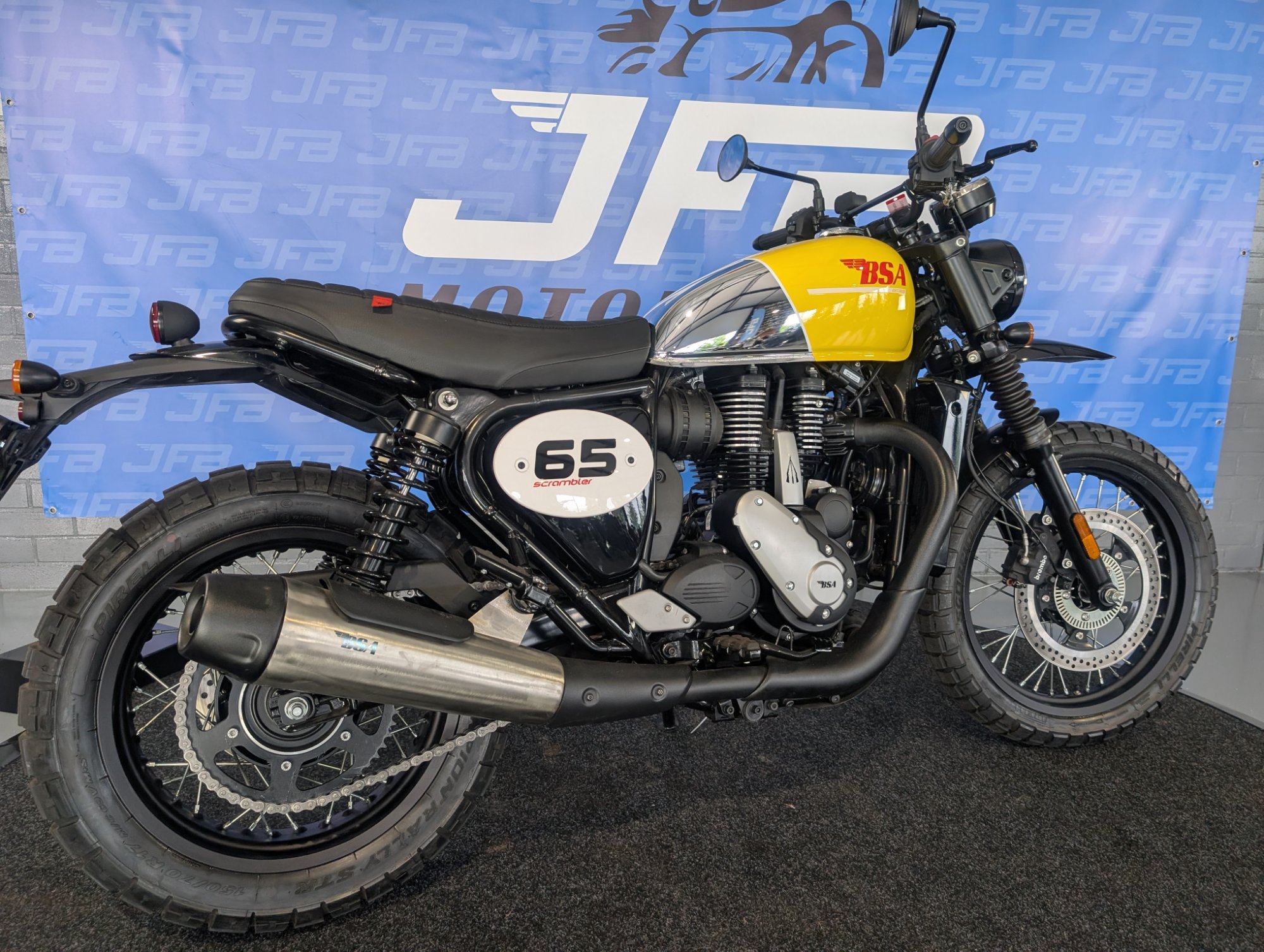 BSA Scrambler 650 Victor Yellow
