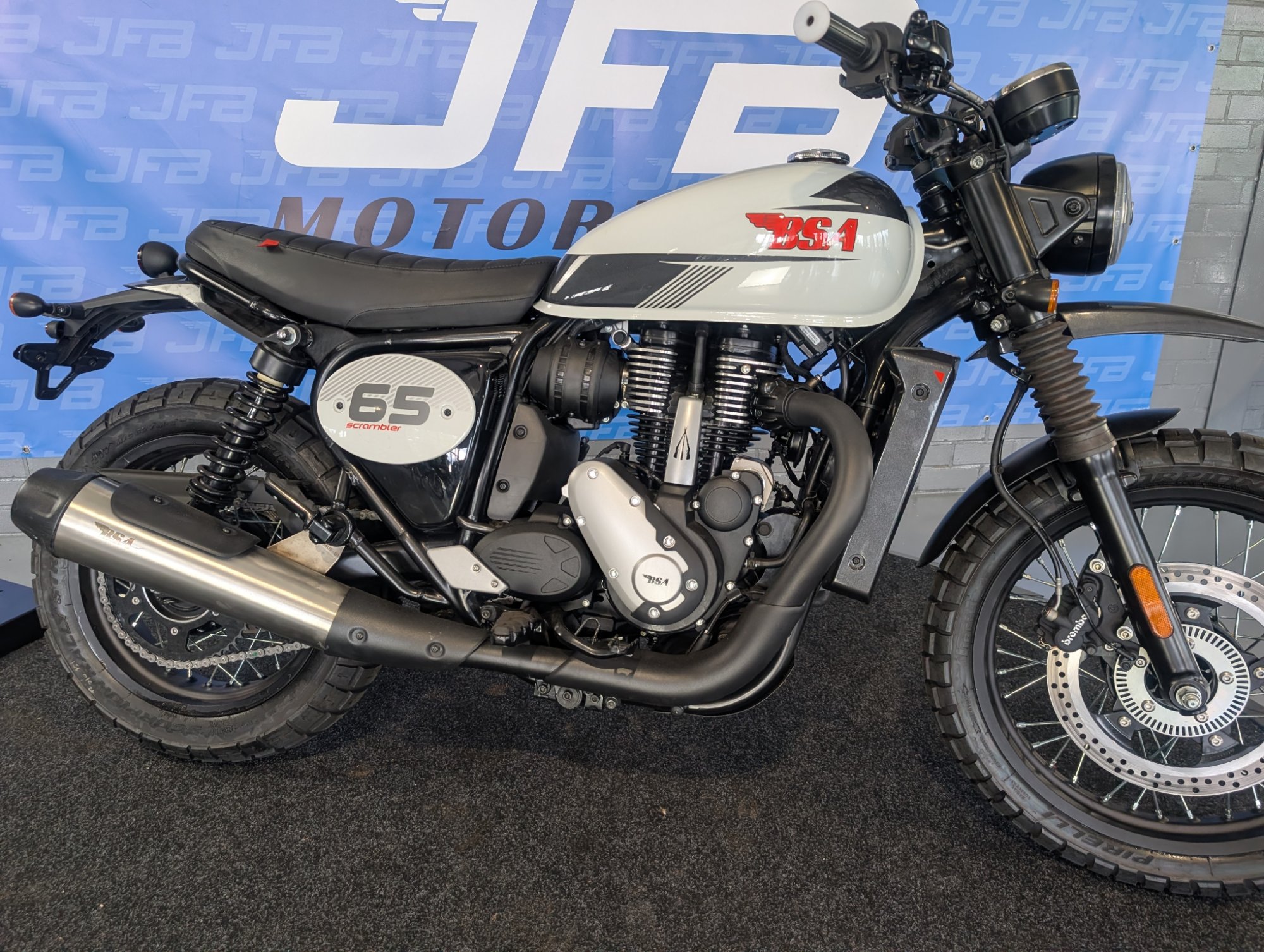 BSA Scrambler 650 Thunder Grey