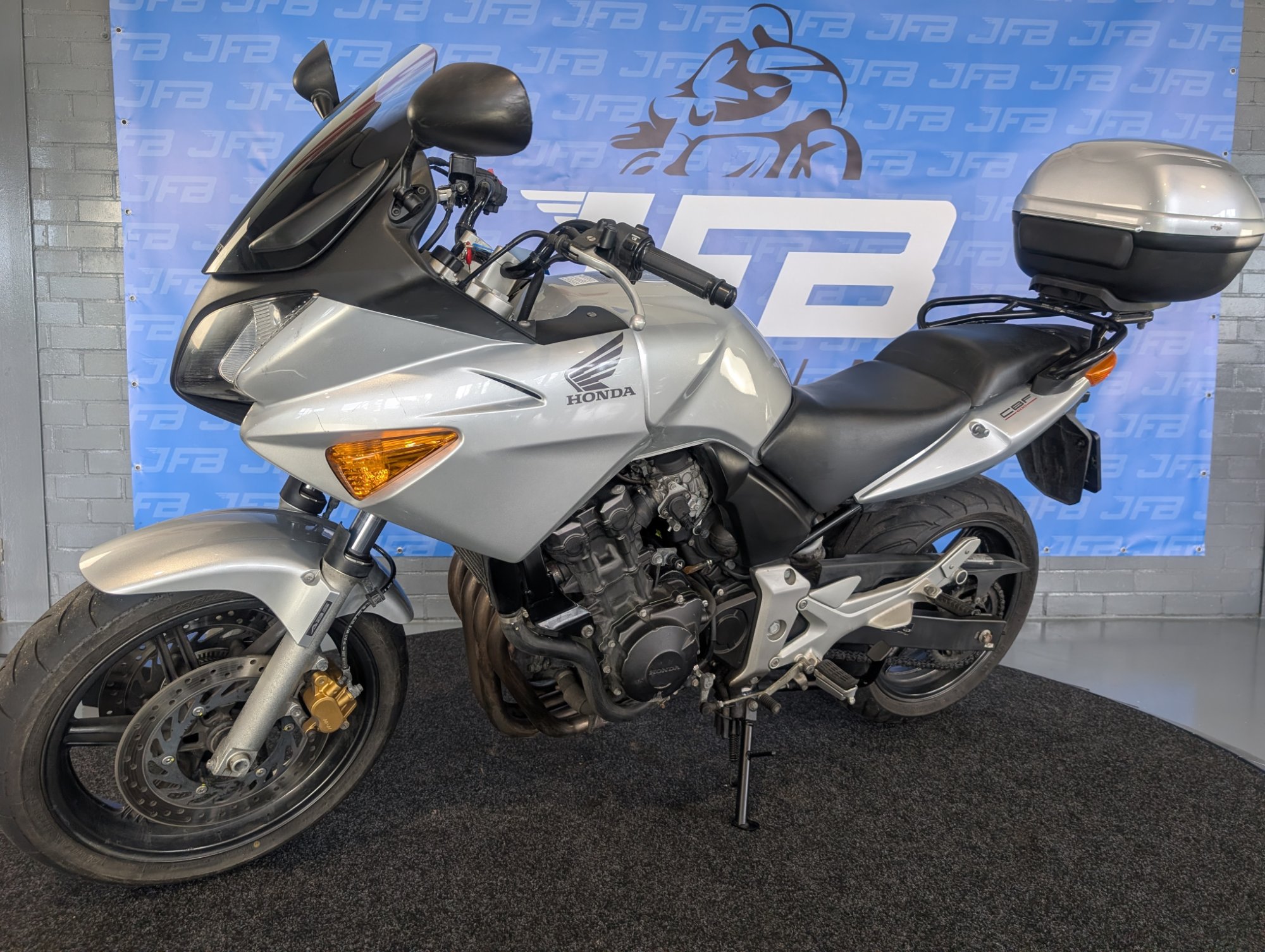 Honda CBF600SA